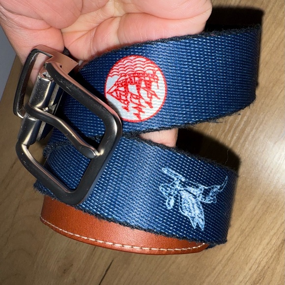 Peter Millar 41” Belt Canvas‎ Men's Flying Rabbit Blue White Red Nautical Ship